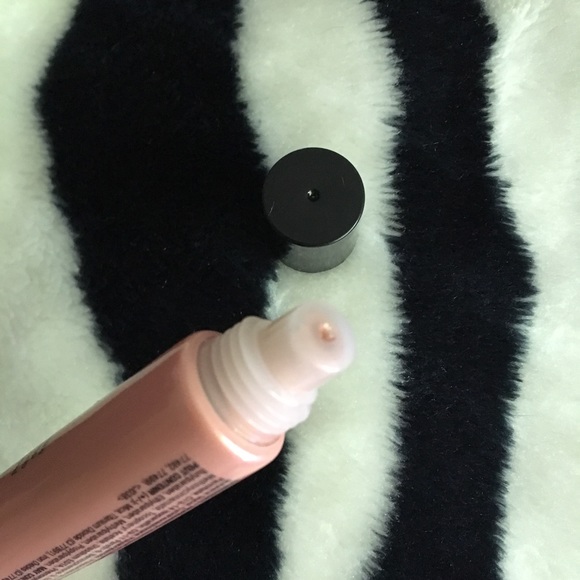 NYX born to glow liquid illuminator mini 02 gleam - Picture 4 of 5